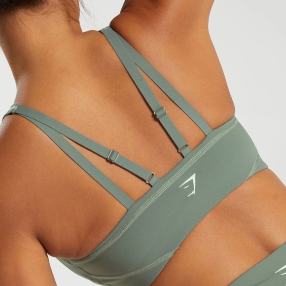 2 Gymshark- STITCH FEATURE SPORTS BRA Medium Support - Picture 2 of 8